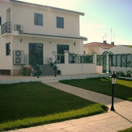Bed & Breakfast Toca Dos Grilos *